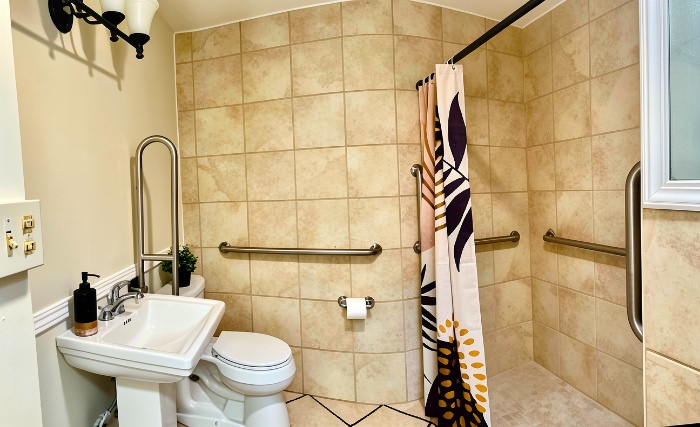 A clean and comfortable bathroom for everyday care